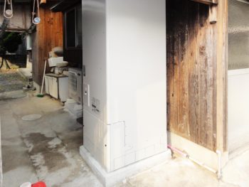 給湯機をエコキュートに取替